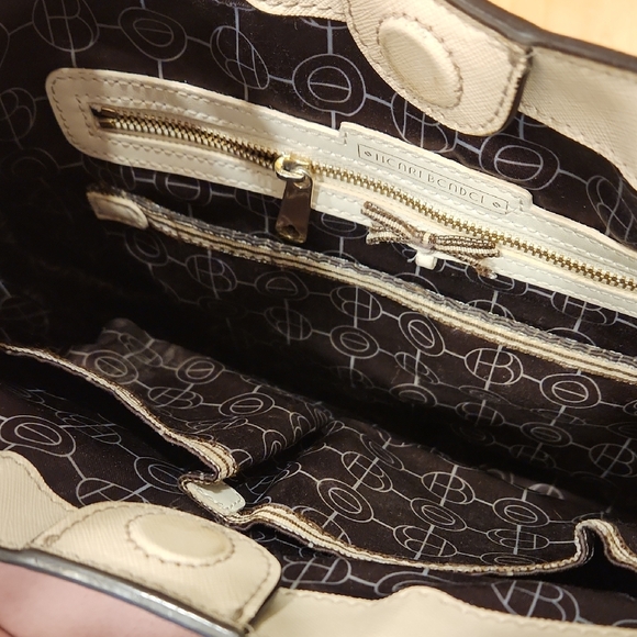 Henri Bendel Cross Body Bag - Picture 9 of 14